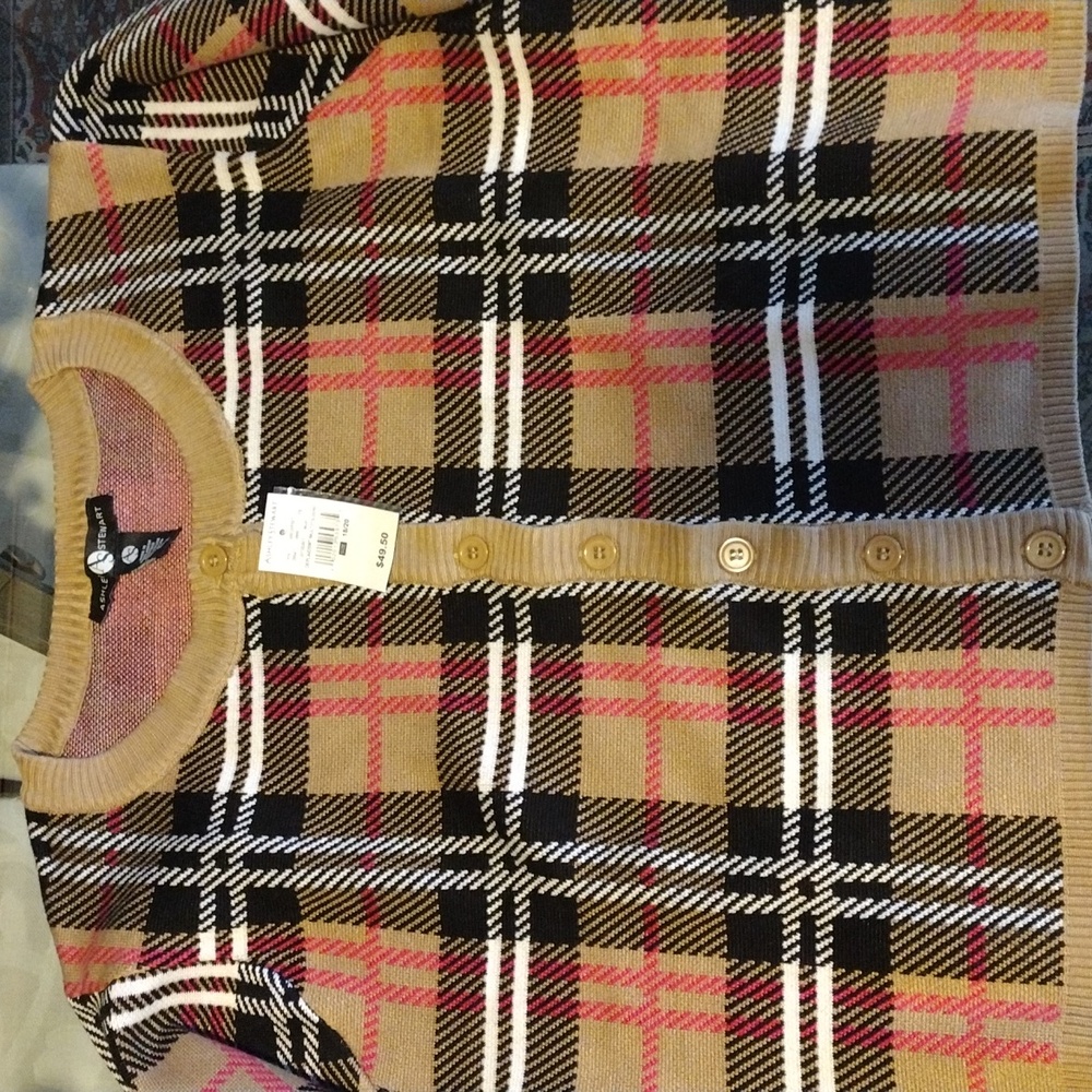 Cropped Plaid Cardigan Women's plus size